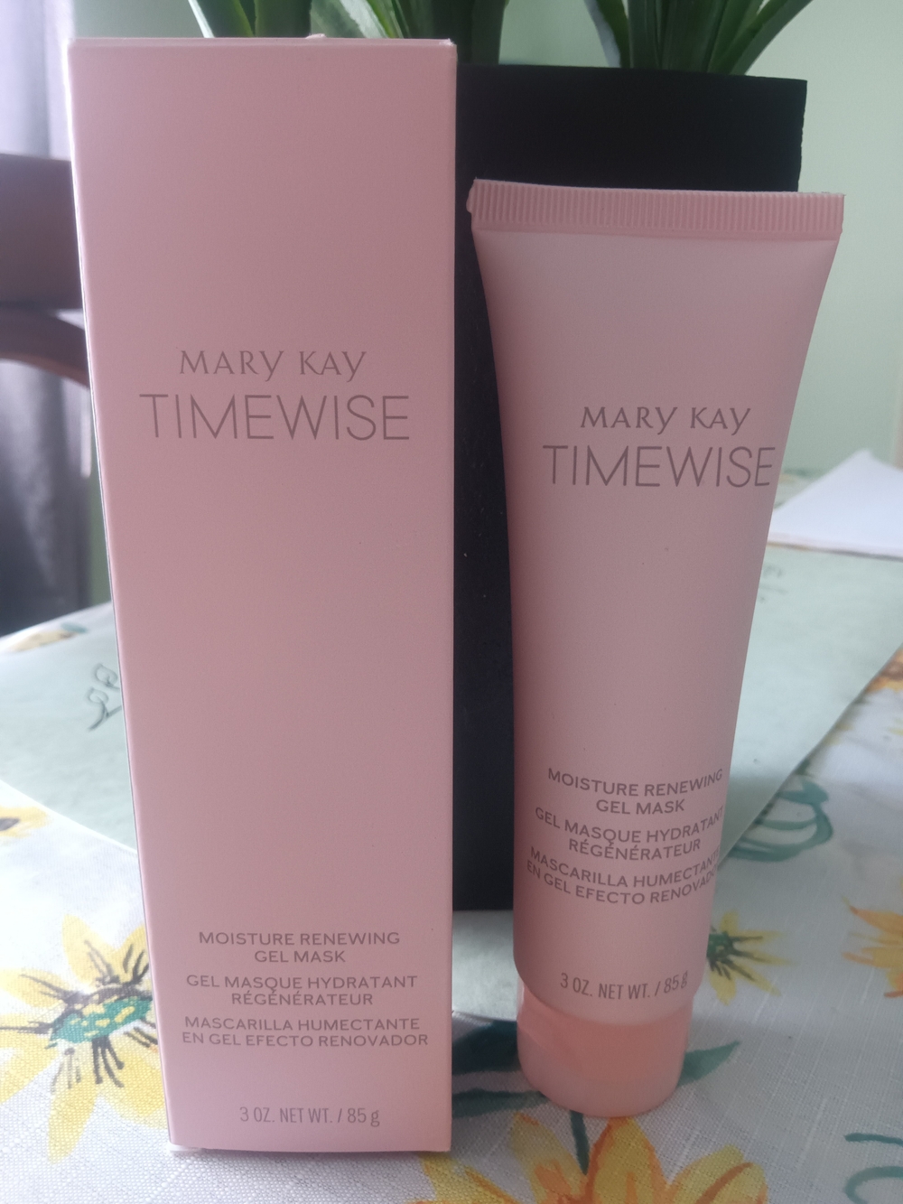 Mary Kay TimeWise Moisture Renewing Gel Mask - Pink
